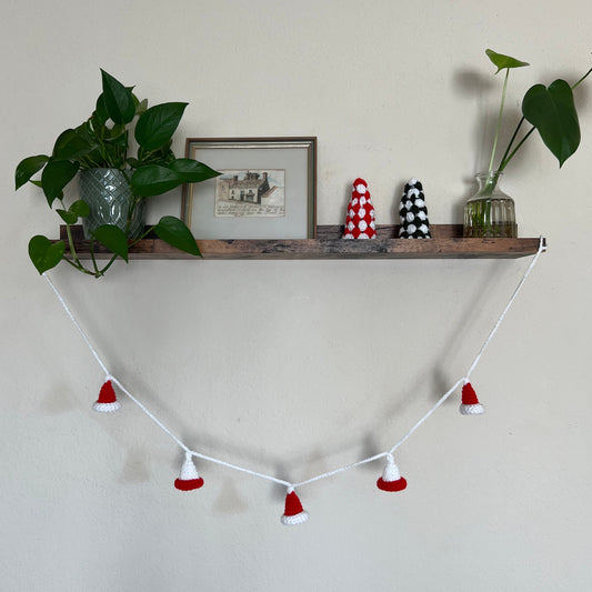 Teeny Santa Hat Garland 🎅🏼 - Red and White, Classic and Inverted Colors