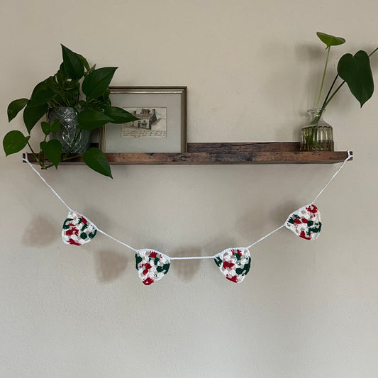 Red, White and Green Christmas Garland 🎄