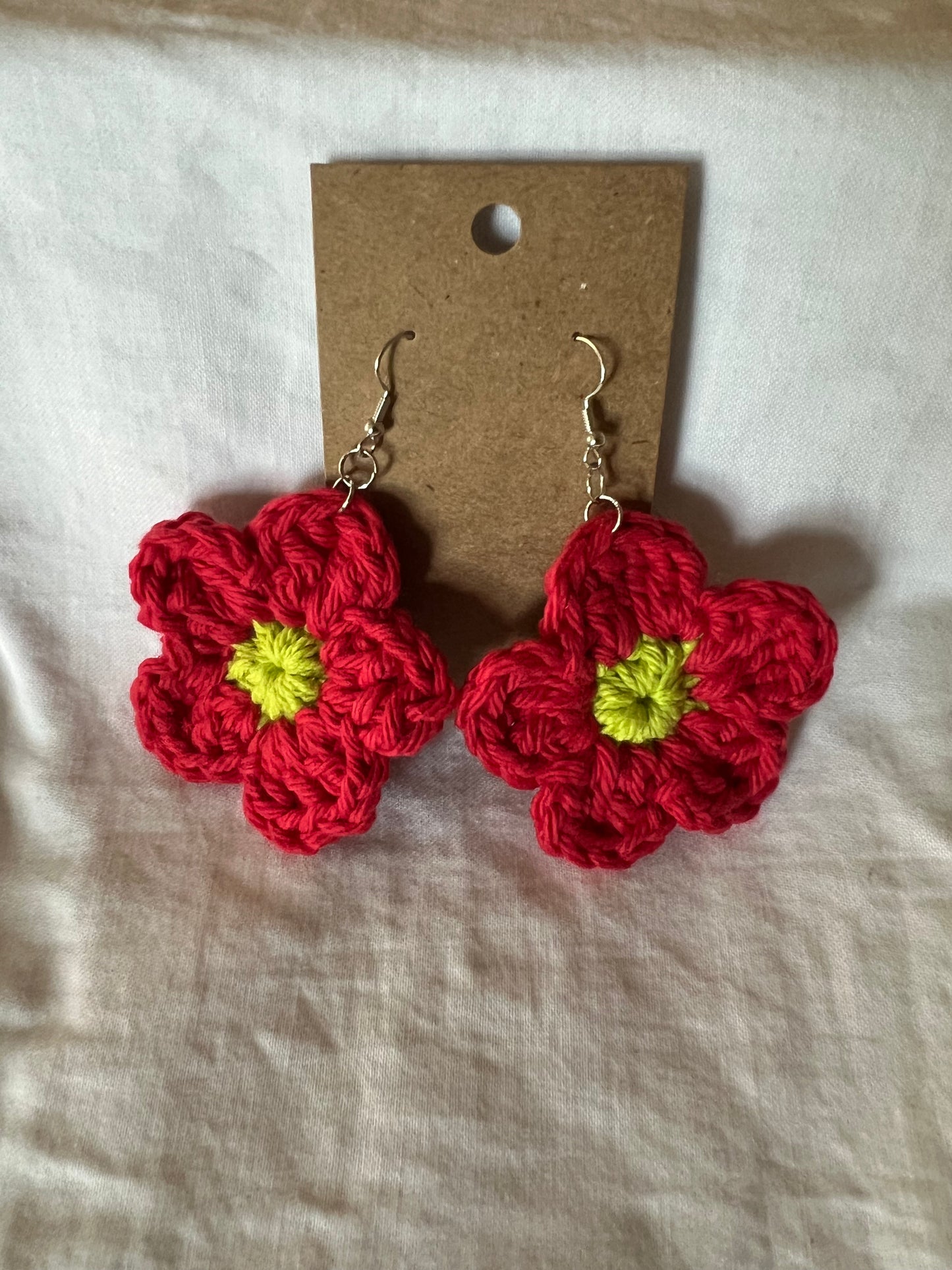 Red and Green Flower Earrings 💚♥️